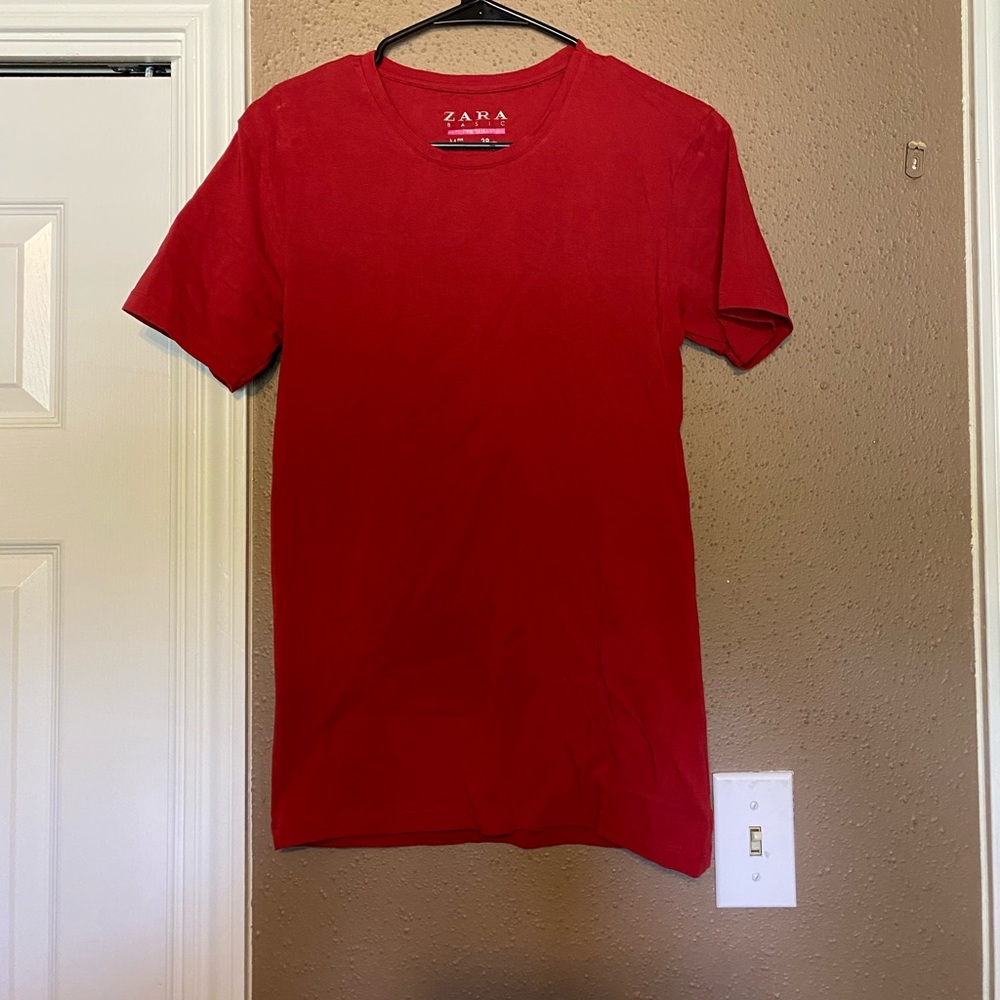 Zara Crew Neck. Red. Size Medium.